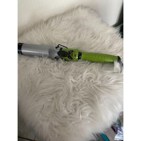 Bed Head Epic Volume Curling Wand Iron Green Apple Handle 5 inch Barrell - Picture 1 of 2